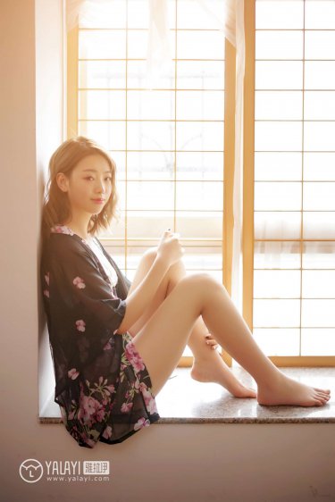 偷看各类wc女厕嘘嘘近距离